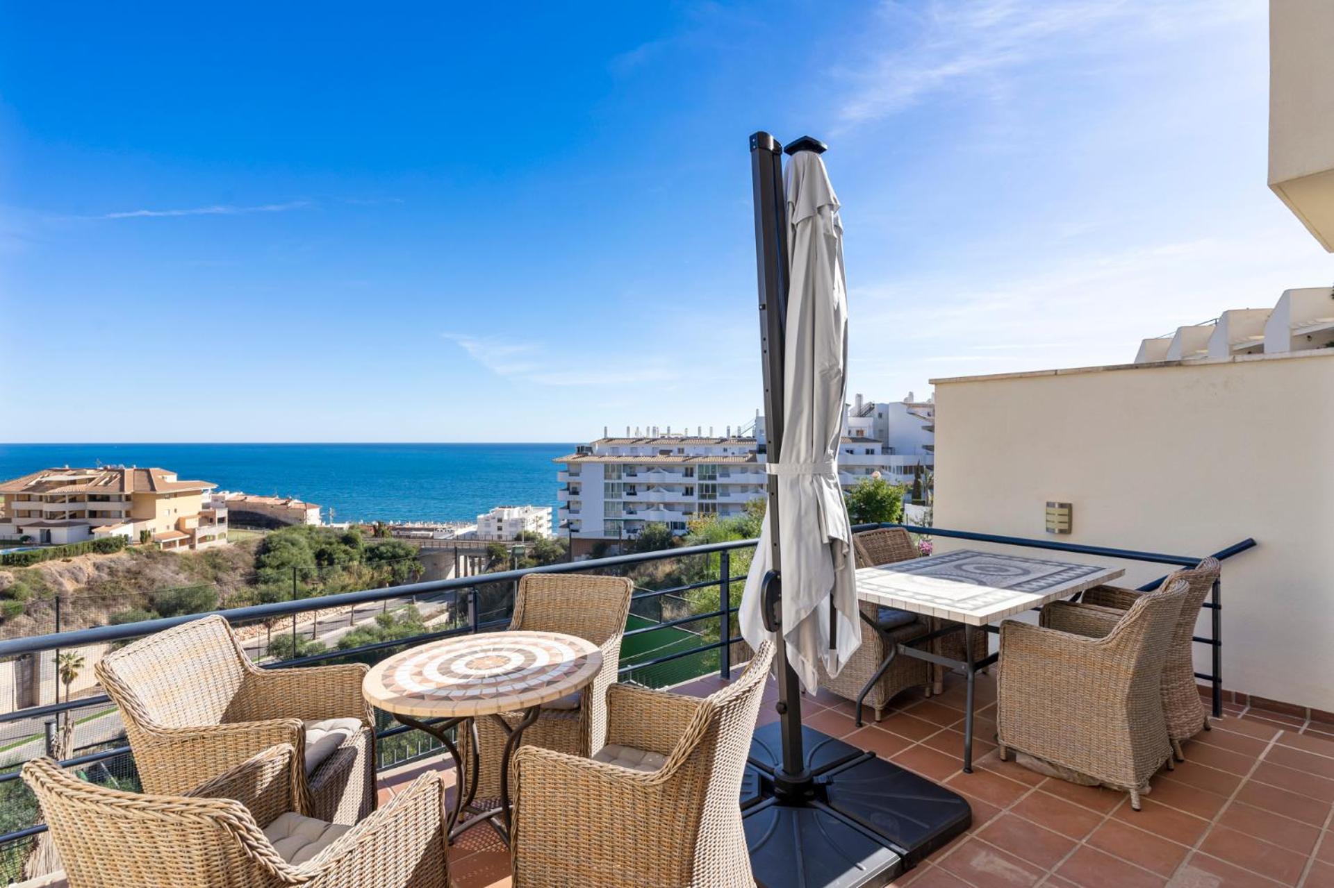 Apartment Stunning Townhouse With Pool, Gym And Seaviews By Costarentals - Ref 162